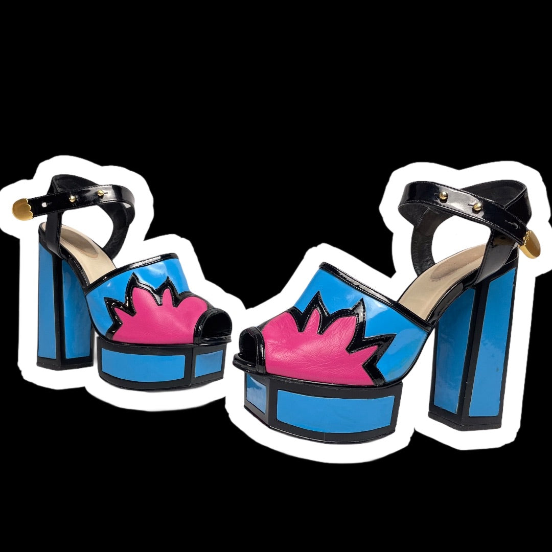 VINTAGE : ICONIC Y2K POP PLATFORM SANDALS : 39